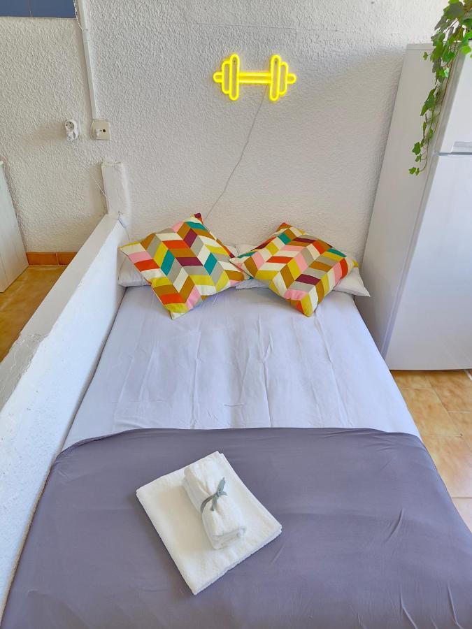 Renovado, Luminoso Y Confortable Loft Con Piscina Ла-Пінеда Екстер'єр фото