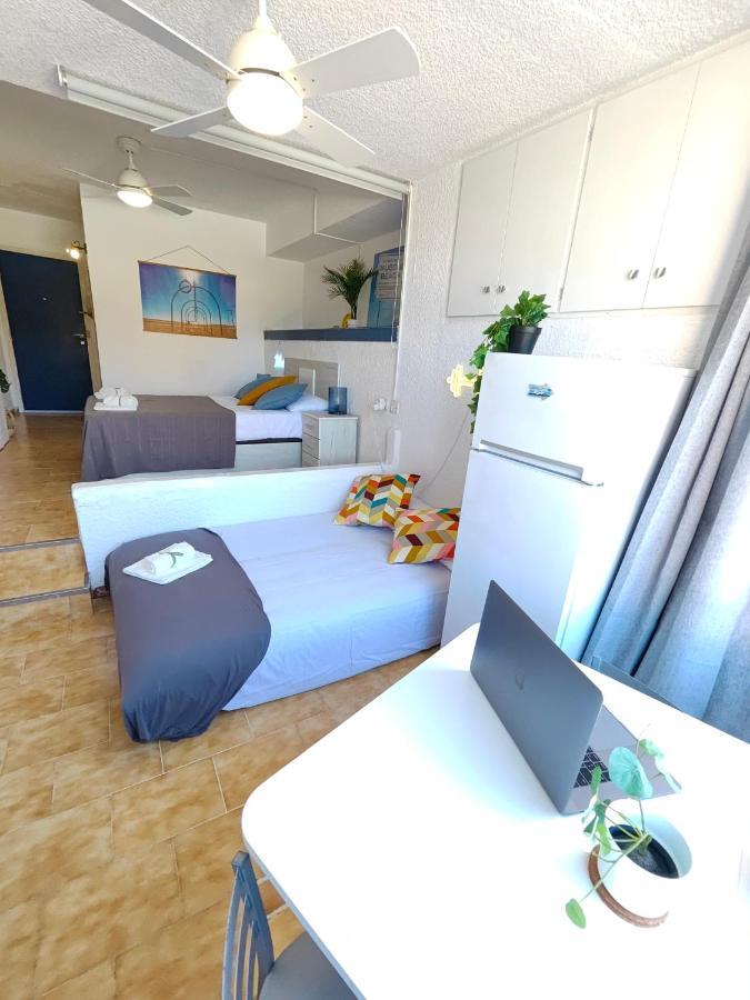 Renovado, Luminoso Y Confortable Loft Con Piscina Ла-Пінеда Екстер'єр фото